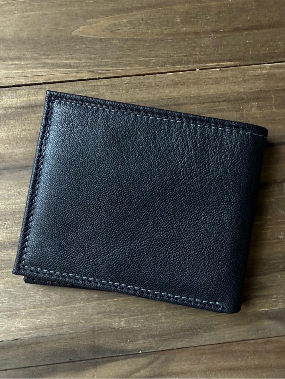 Roots Black Leather Bifold Wallet - Picture 4 of 6